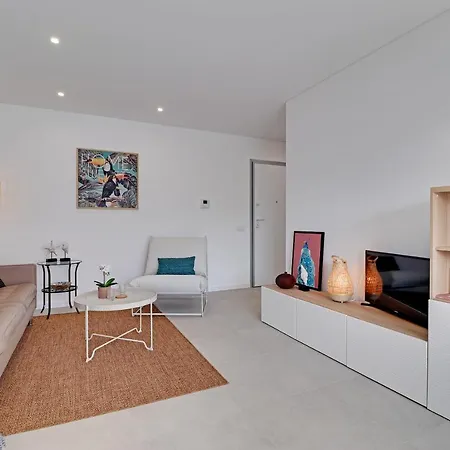 Apartamento Amendoeira By Portucasa דירה
