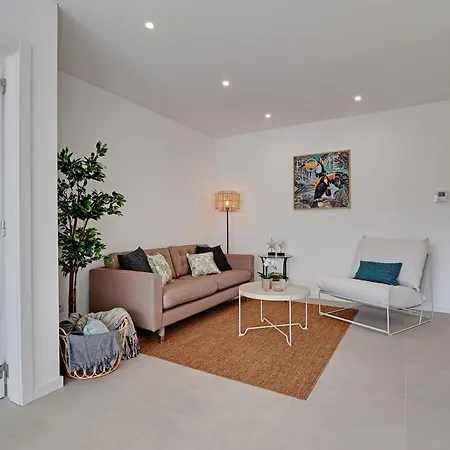 Apartamento Amendoeira By Portucasa דירה *